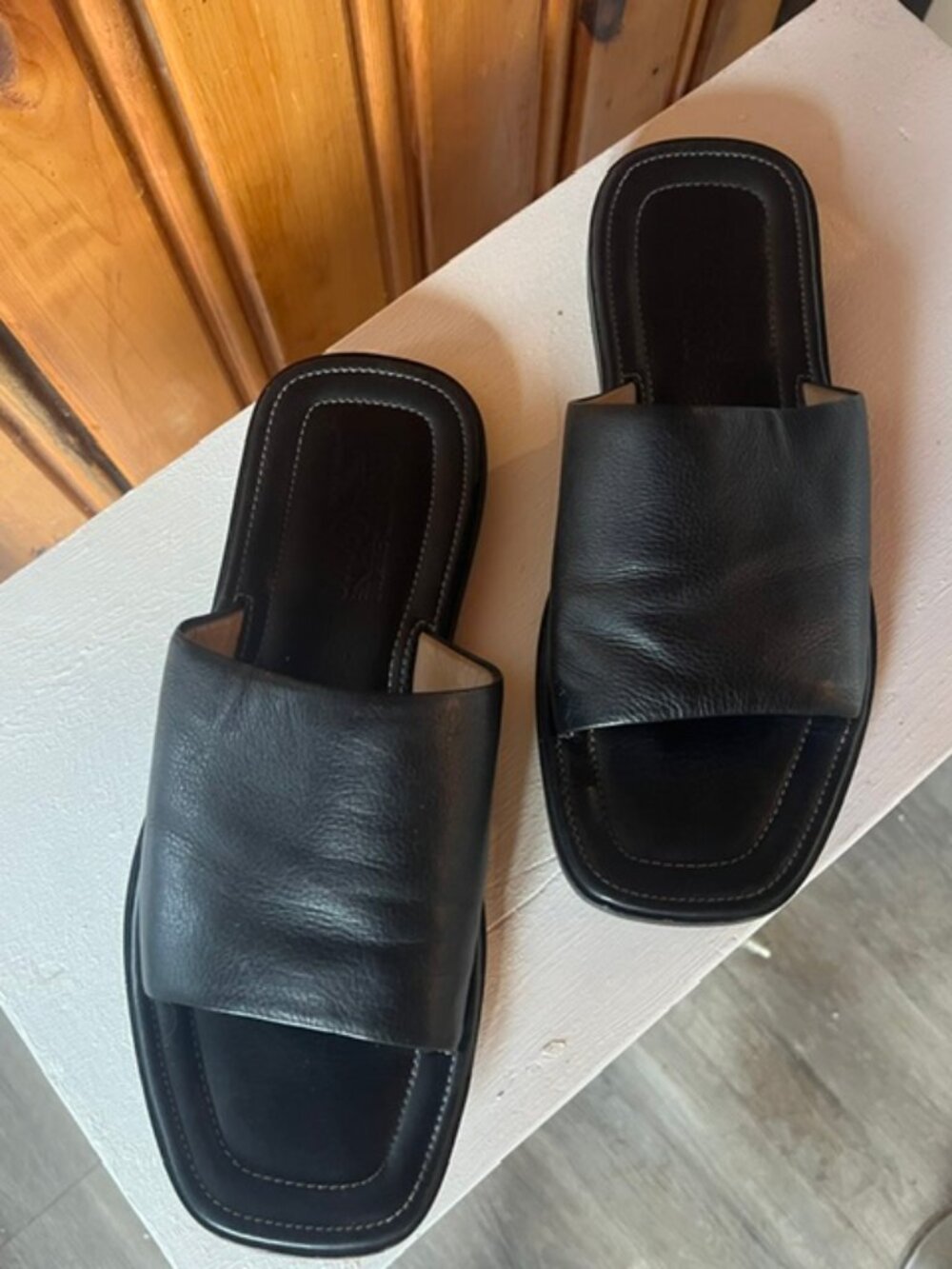 Salvatore Ferragamo Men's Black Leather Slides Size 11
